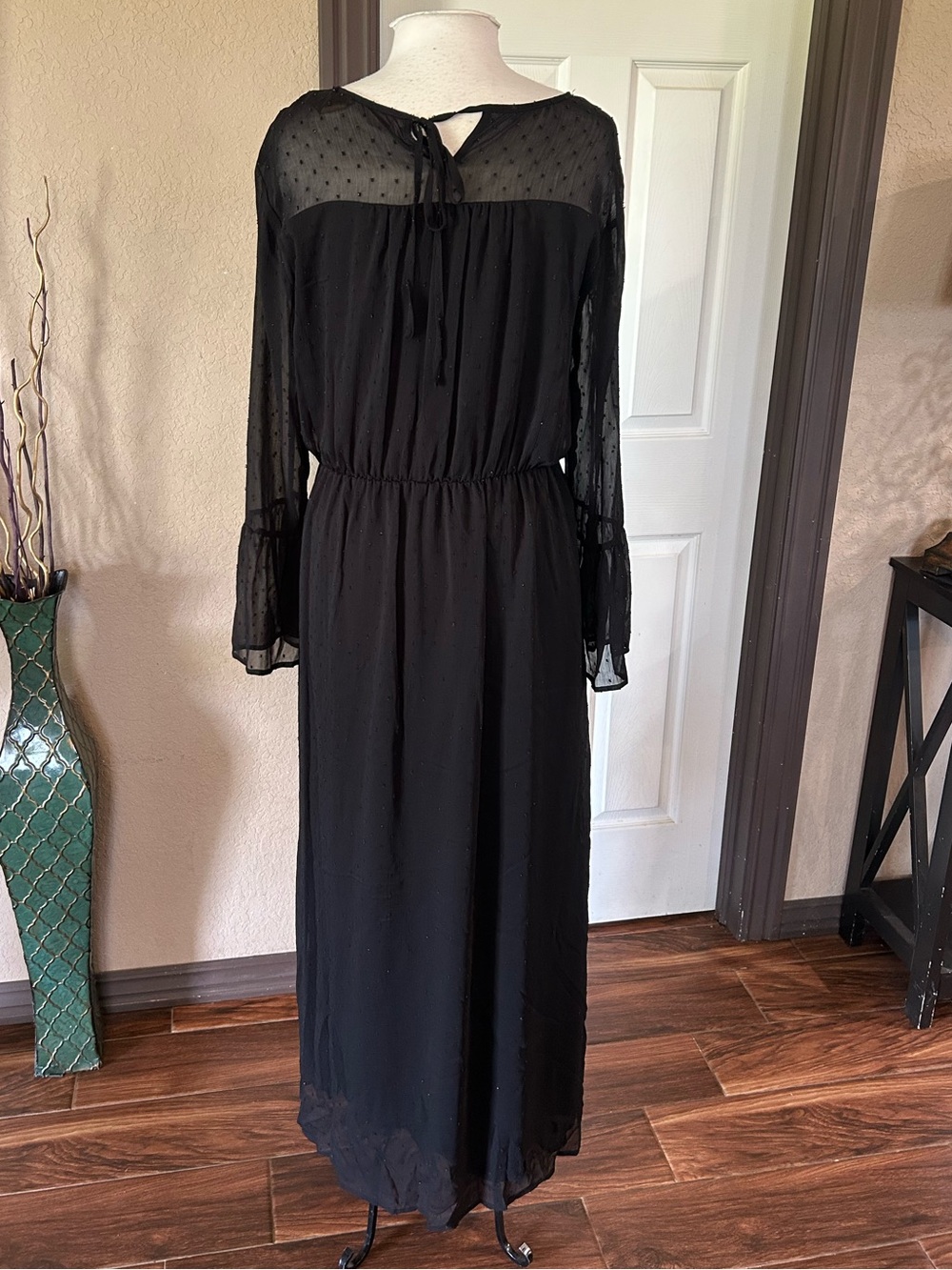 Wrangler Black maxi dress with floral embroidery details - Picture 5 of 6